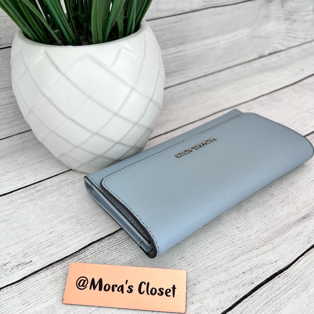 🦋Michael Kors Wallet - Picture 5 of 5